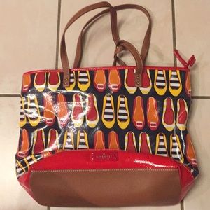 Red flats Nine West bag